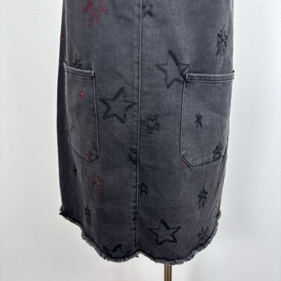 Max Jeans Women's Sz M Black Denim Star Embroidered Dress Charcoal Wash Pockets - Picture 4 of 9